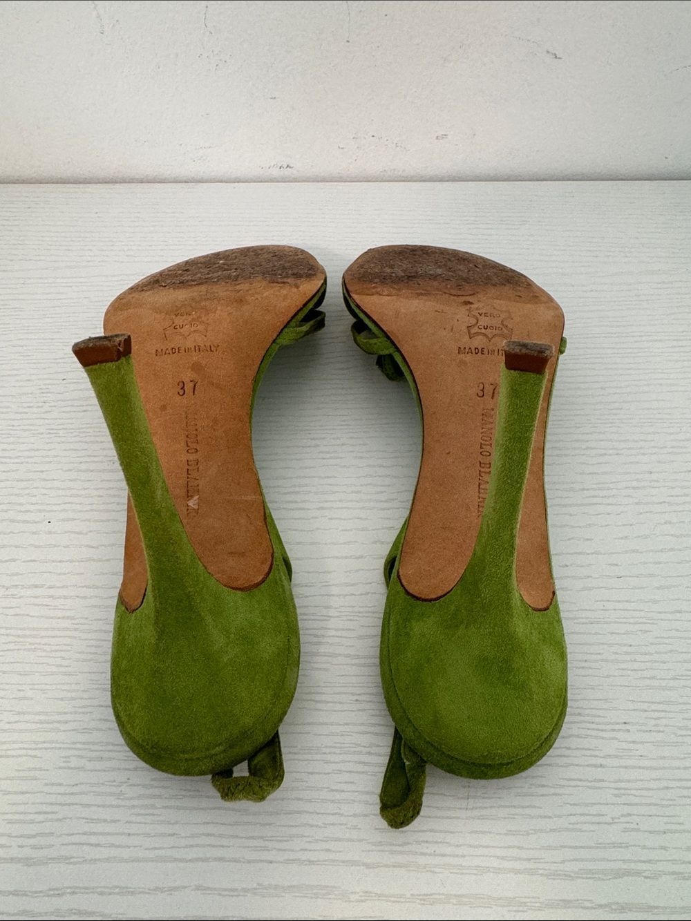 Manolo Blahnik Vintage EU 37 Lime Green Suede Bow Slingback Heels Open Toe Shoes - Picture 6 of 6